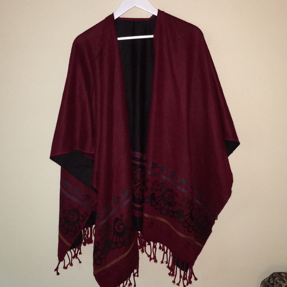 Shawl crafted by Peruvian artists